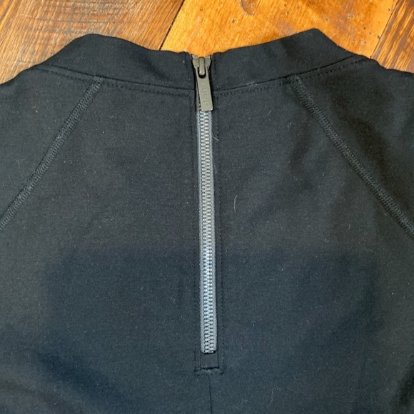 Athleta En Route Fit & Flare Black Dress Women’s Size Small Short Sleeve - Picture 6 of 9